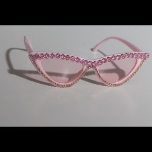 60s Inspired Pink Cat Eye Sunglasses